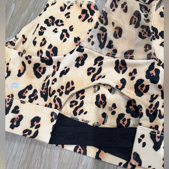 Fabletics Size M Two Piece Leopard Print Set - Picture 6 of 11